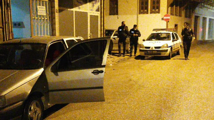 Bursa'da araçtan çaldılar! 6 bin lira değerinde...