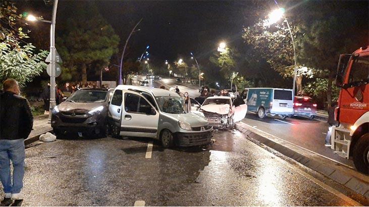 Büyükçekmece'de zincirleme kaza: 5 yaralı