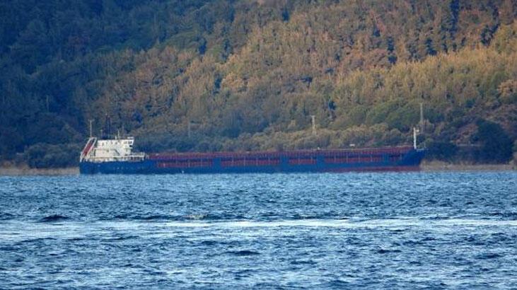 Çanakkale Boğazı’nda karaya oturan gemi kurtarıldı