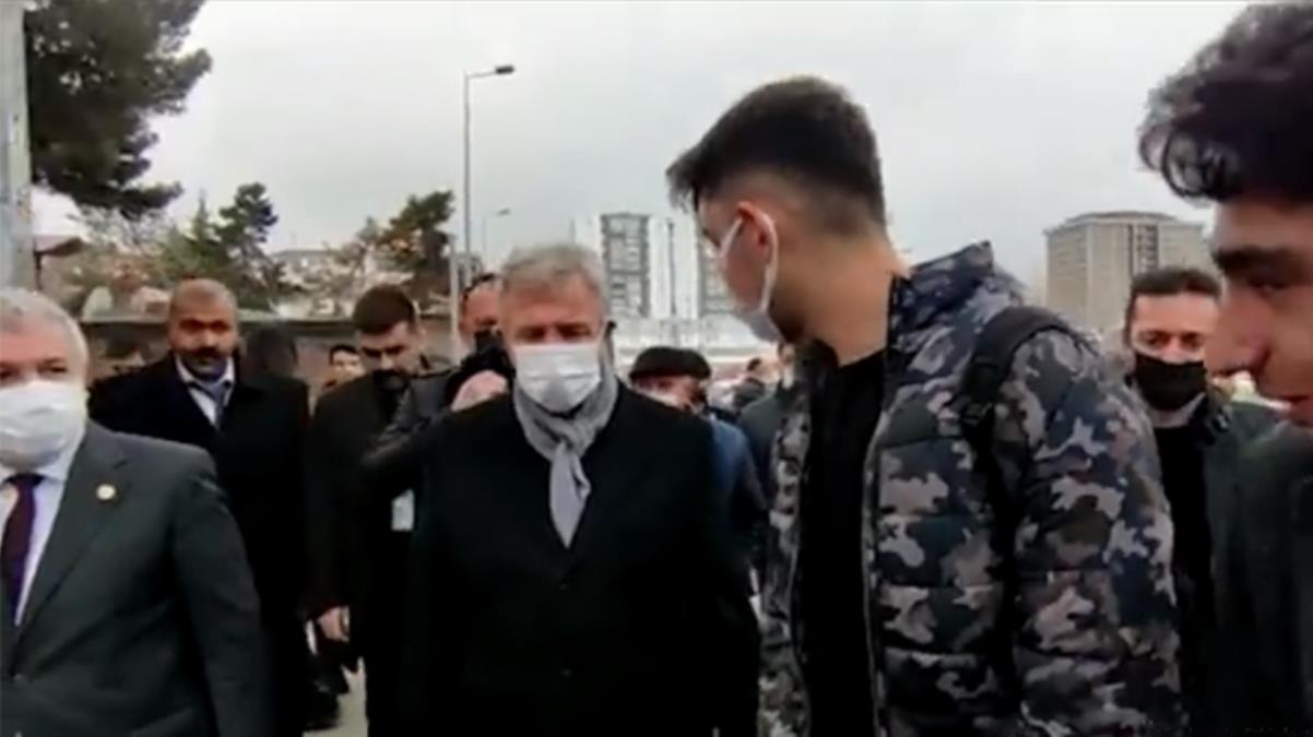 Çıkar telefonunu