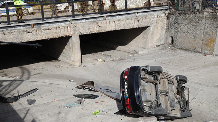 Çubuk Çayı'na otomobil devrildi! Yaralılar var