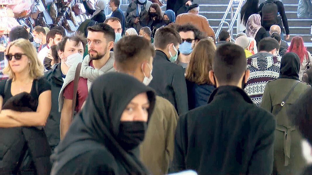 Cumhurbaşkanı Erdoğan, yeni Kovid-19 tedbirlerini açıkladı: Haftasonunda yasak, mekânlara sınırlama