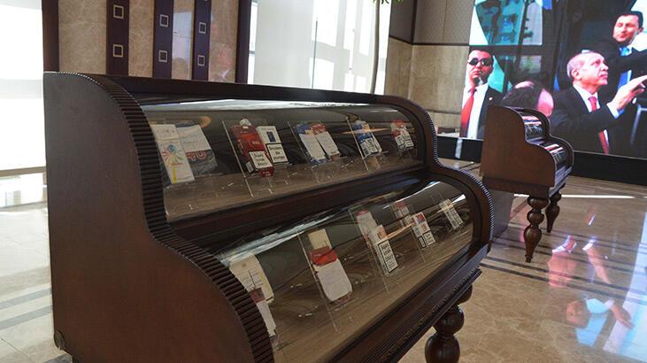 Cumhurbaşkanı Erdoğan'ın topladığı sigara paketleri sergileniyor