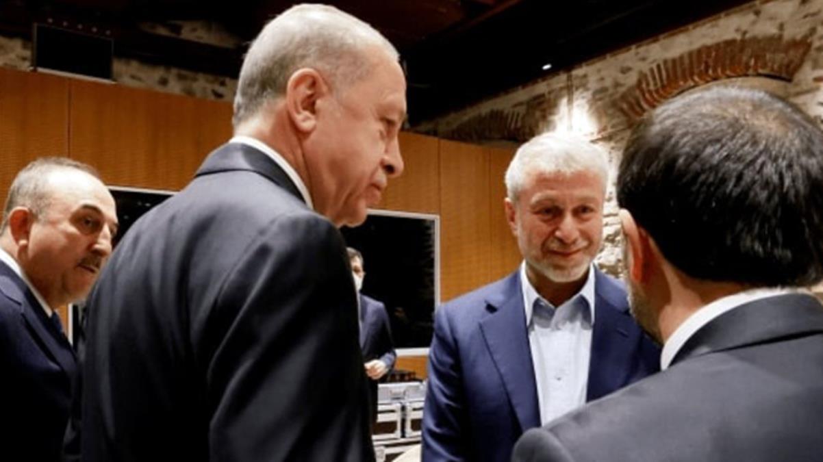 Cumhurbaşkanı Erdoğan'la ayaküstü konuştu! 2 konuda teşekkür etti