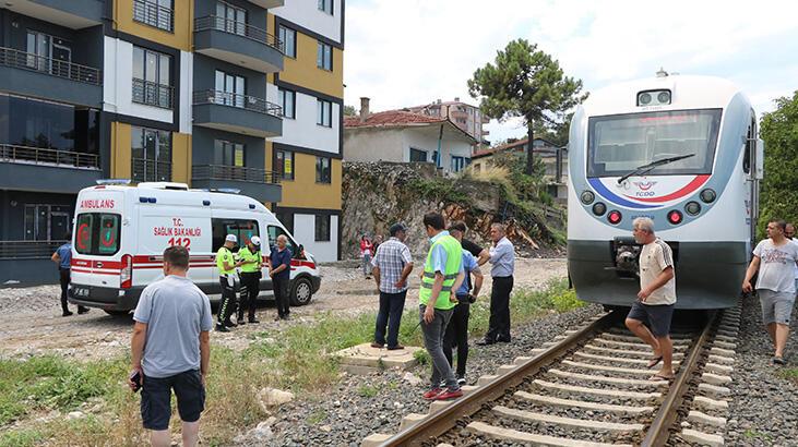 Demir yolunda feci olay! Kulaklığıyla yürüyen Sudem'e tren çarptı