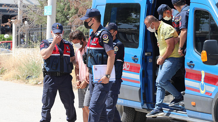 Denizli'de mahrem görüntülerini kaydettikleri kişilere şantaj yaptığı öne sürülen iki kişi yakalandı