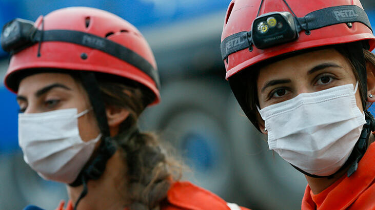 Depremde hayat kurtaran JAK'ın kadın kahramanları