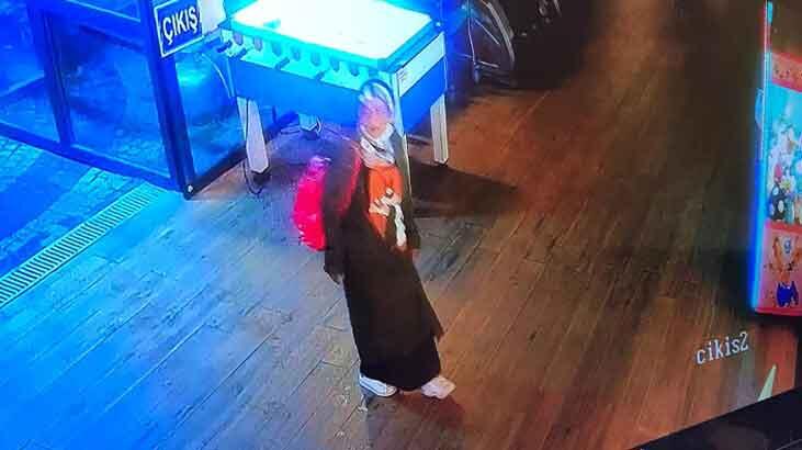 Dinlenme tesisinin tuvaletinde doğum yapıp, bebeği çöpe attı!