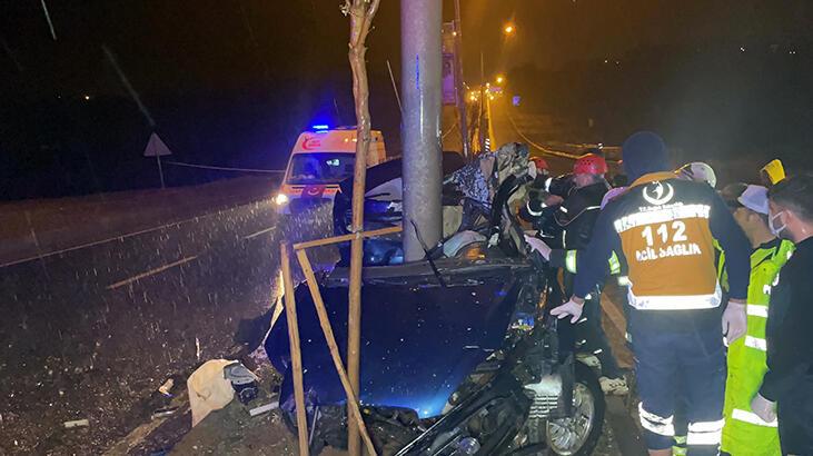 Direğe çarpan otomobildeki 2 kişi hayatını kaybetti