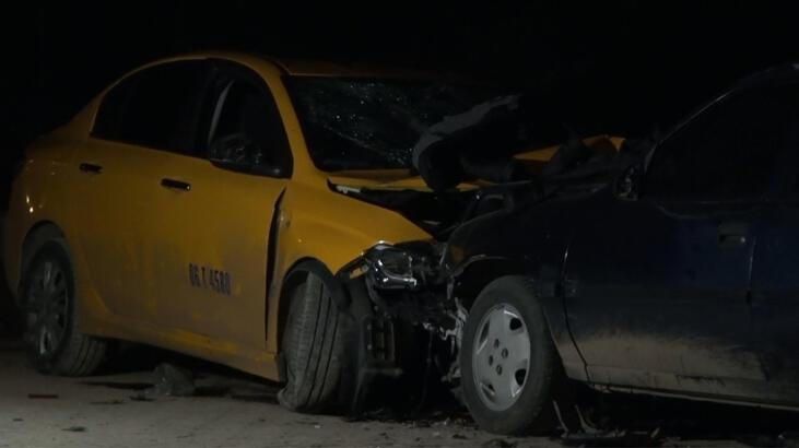 Düğünde tartıştığı kişilerin arasına taksiyle daldı! 20 yaralı