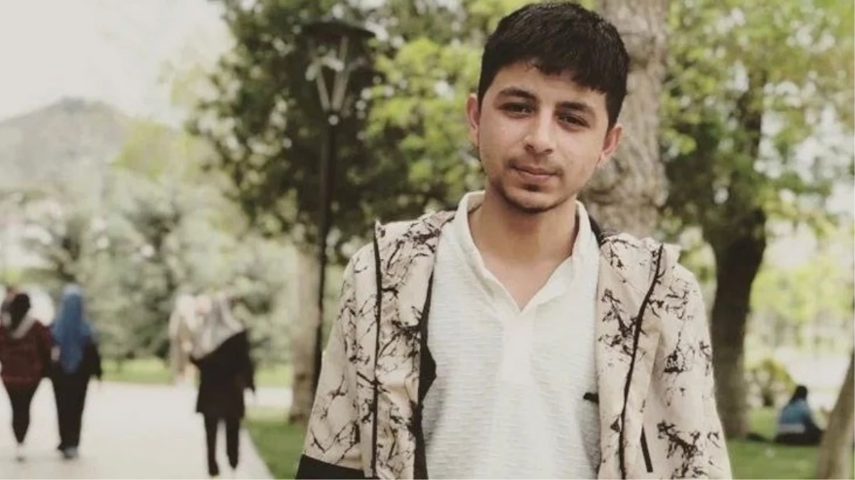 Elektrik tellerine takılan uçurtmayı almak isteyen genç, akıma kapılarak ağır yaralandı