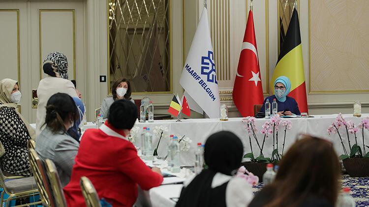 Emine Erdoğan, Belçika’daki Türk STK’ları temsilcileriyle görüştü