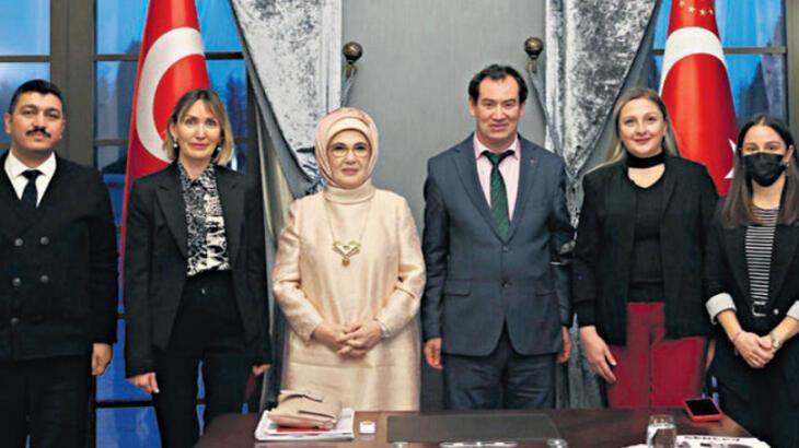 Emine Erdoğan, SERÇEV temsilcilerini kabul etti