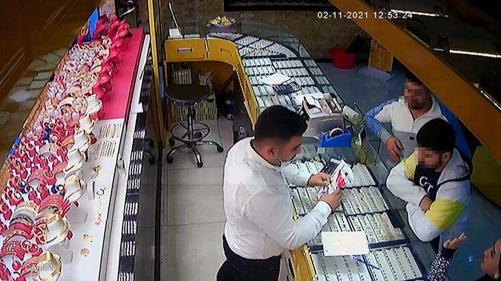 'Emniyet müdürüyüm' yalanıyla 500 bin liralık altın vurgunu!