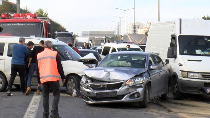 Emniyet şeridinde polisi görünce kaza yaptı:1'i ağır, 3 yaralı