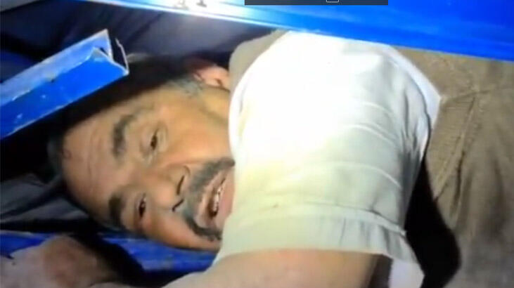 Enkaz altında duygulandıran diyalog: Seni almadan gitmeyeceğiz