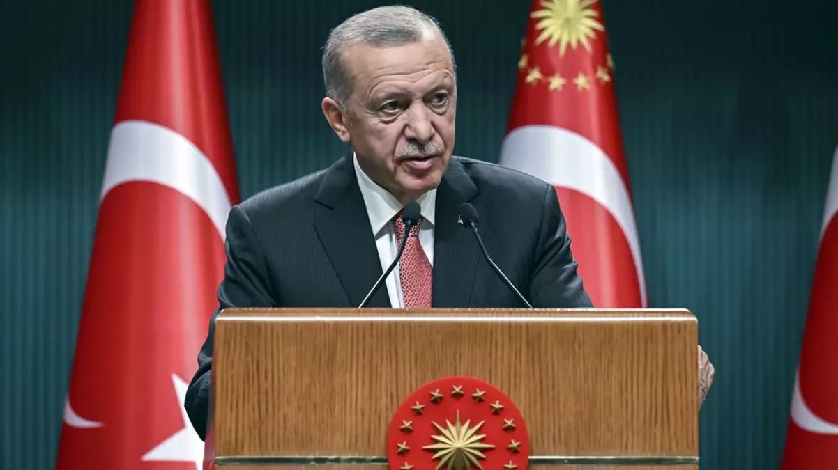 Erdoğan'dan CHP'li belediyelere: Borçlarını ödememek için 40 dereden 40 kova su getiriyorlar