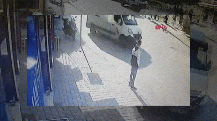 Esenyurt'ta dehşet anları! 3 kişi saniyelerle kurtuldu