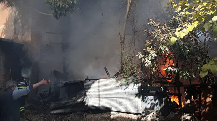 Evde çıkan yangın, çevredeki binalara da sıçradı