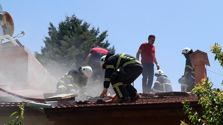 Evinde yangın çıkan komşusunu kurtardı