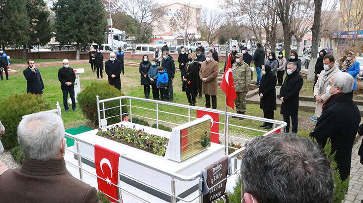 Fırat Kalkanı Harekatı şehidi Göktan Özüpek kabri başında anıldı