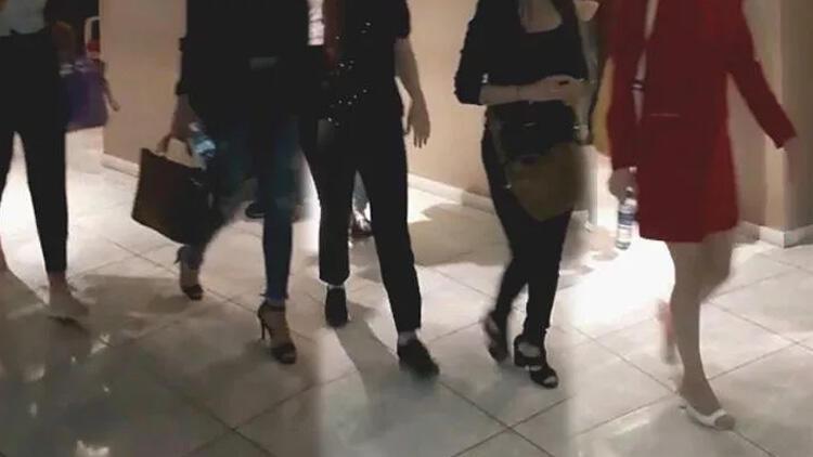 Fuhuş yapılan 12 eve baskın!
