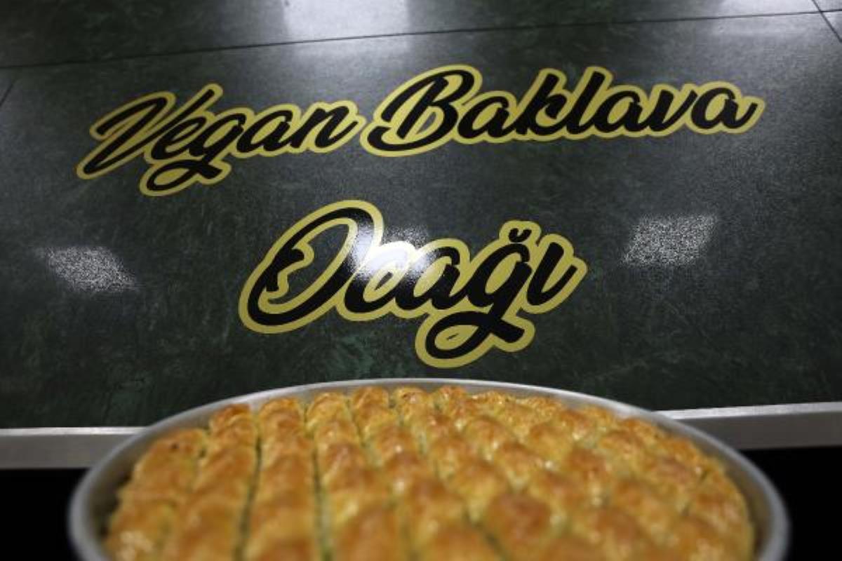 Gaziantep'te vegan baklava üretildi