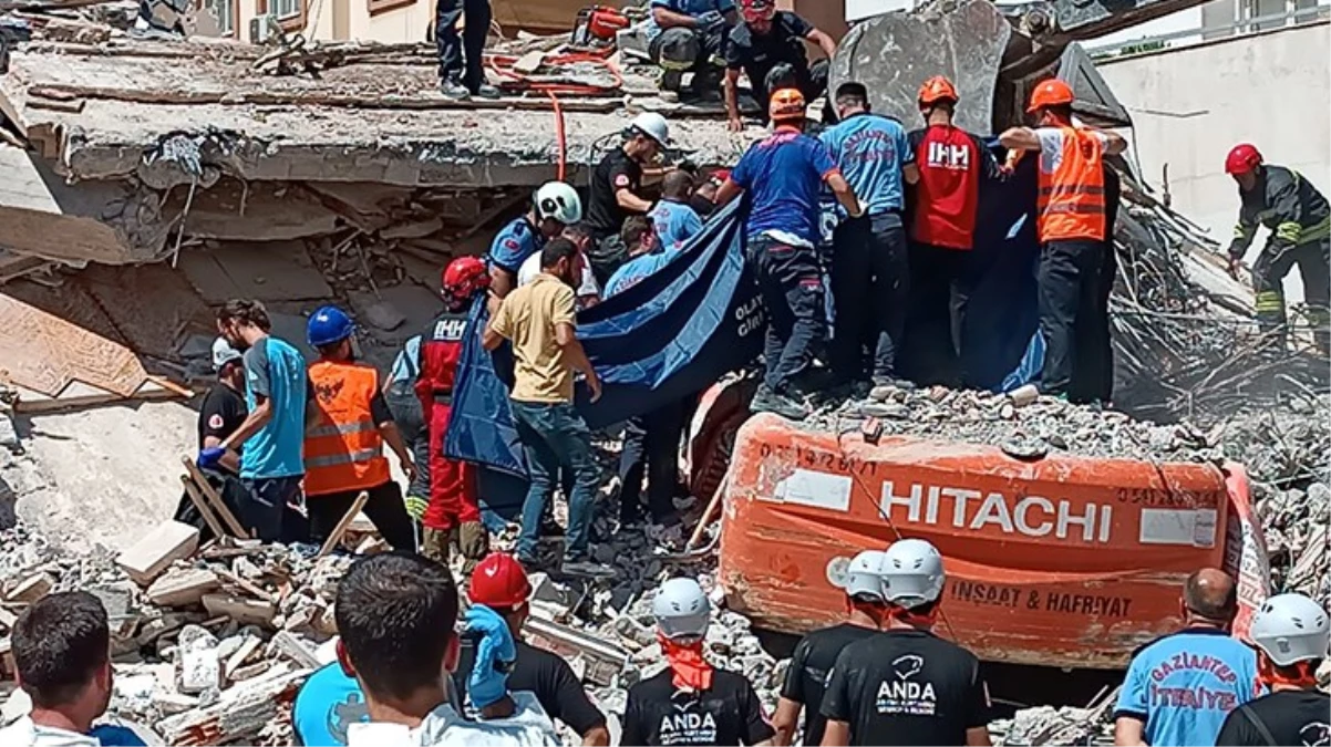 Gaziantep'te yıkım sırasında enkaz altında kalan kepçe operatörünün cansız bedenine ulaşıldı