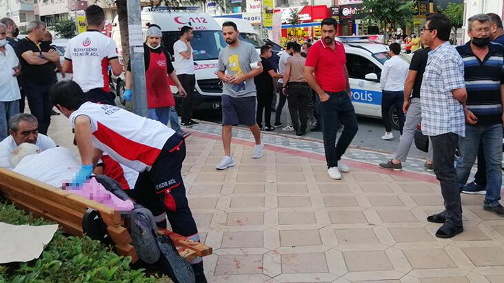 Hapşırdığı için bir kişiyi bıçakladı