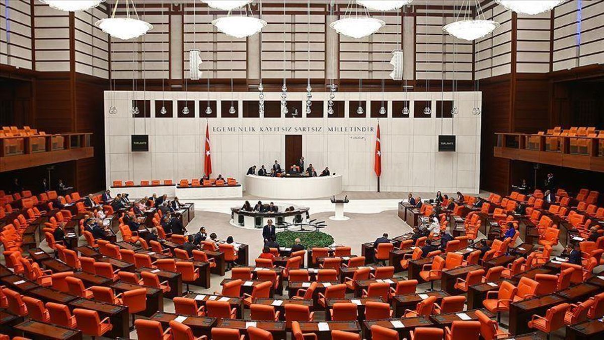 HDP'li Semra Güzel'in vekilliği düşürüldü, Meclis'teki sandalye dağılımı değişti! İşte son durum
