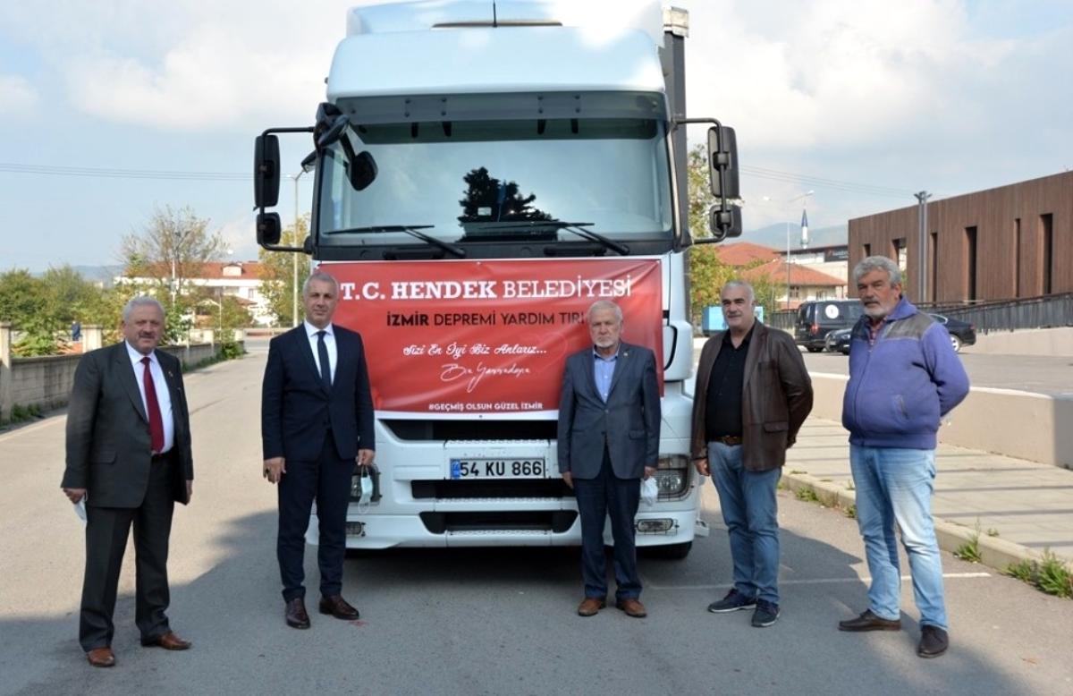 Hendek Belediyesinden deprem bölgesine su yardımı