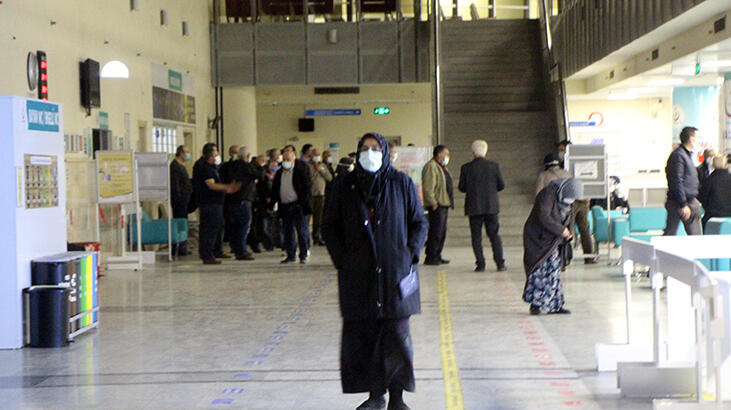 İftar sonrası koronavirüs aşısı olmaya koştular