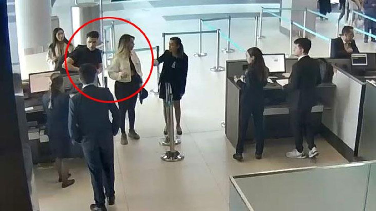 İranlı şarkıcı Sıamak Shabdel Borhan, sahte pasaportla Almanya'ya kaçarken yakalandı