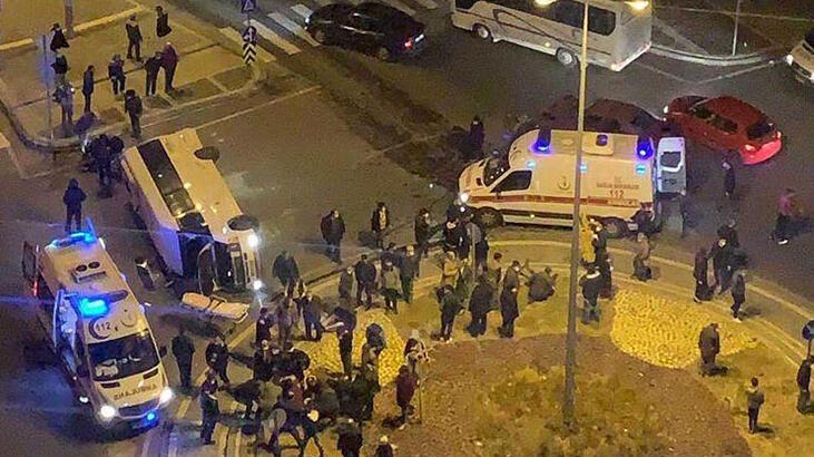 İşçileri taşıyan minibüs ve otobüs çarpıştı! Çok sayıda yaralı var