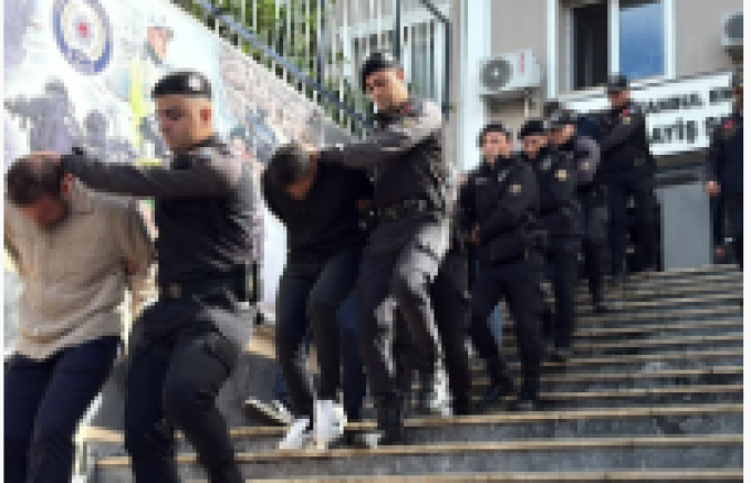 İstanbul’da tehdit ve iş yeri kurşunlama olaylarına ilişkin 11 şüpheli adliyeye sevk edildi
