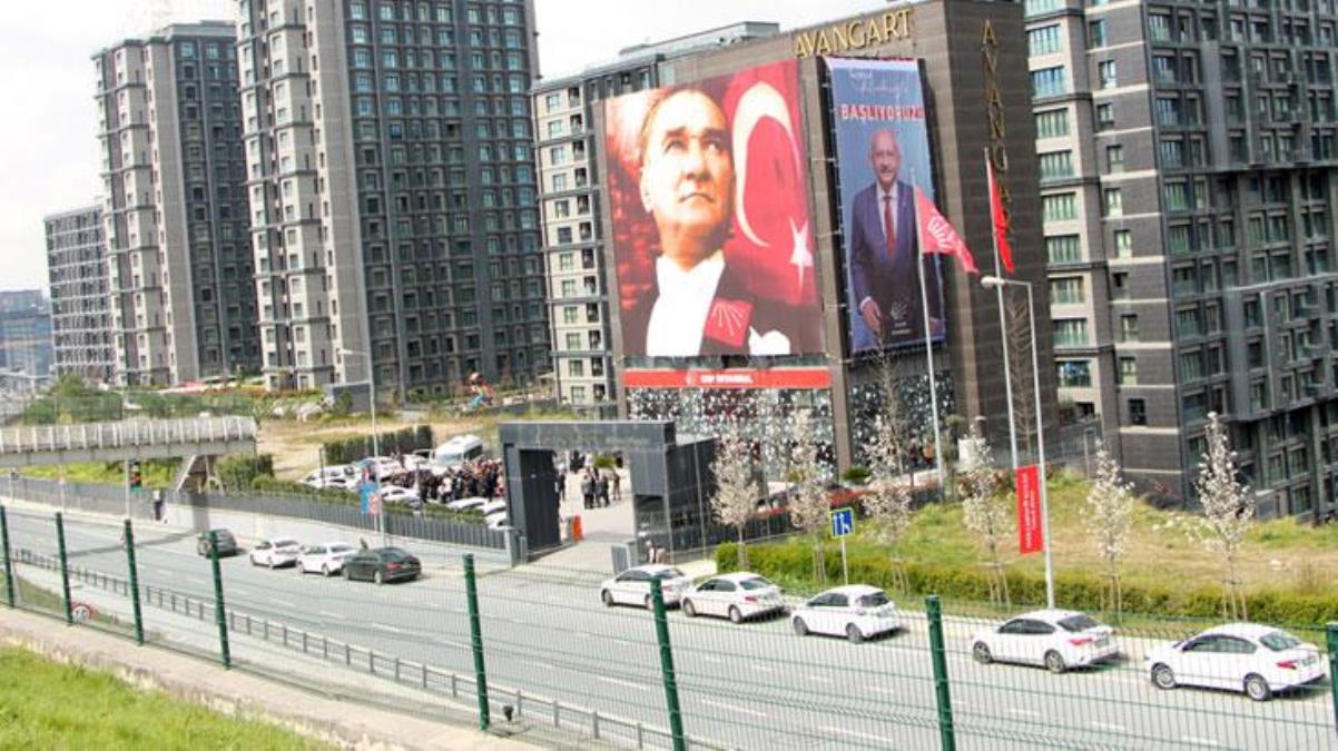İstanbul Valiliği'nden CHP binasına saldırı iddiasıyla ilgili açıklama: Bir araçtan havaya ateş edildiği belirlendi