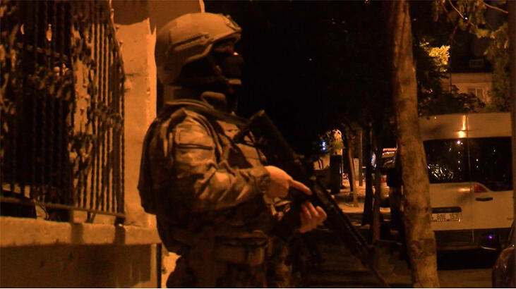 İstanbul'da eş zamanlı baskın! Gözaltılar var