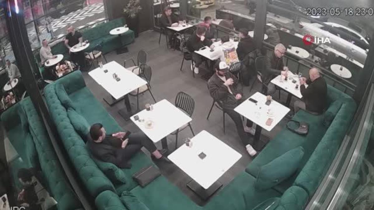 İstanbul'da kafeteryada dehşet anları kamerada: Kurşun yağmuruna tutuldular