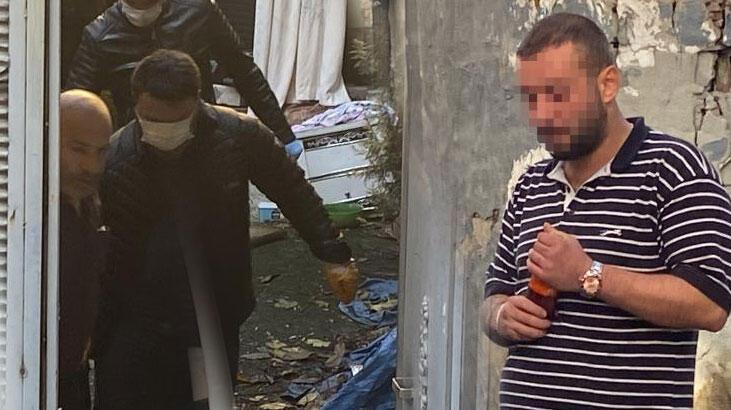 İstanbul’da korkunç olay! Babası bıçaklanarak ölü bulunan genç gözaltına alındı