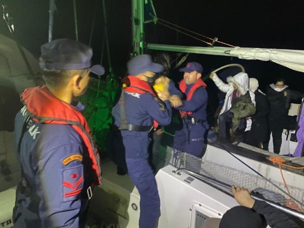 İzmir'de 82 kaçak göçmen yakalandı, 40 kaçak göçmen kurtarıldı