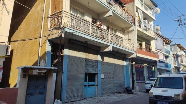 İzmir'de dehşet! Eşinin ilişkisi olduğu genci defalarca bıçaklayarak öldürdü