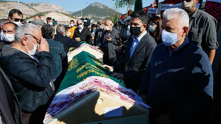 İzmir'de depremde vefat eden aynı aileden 3 kişi toprağa verildi