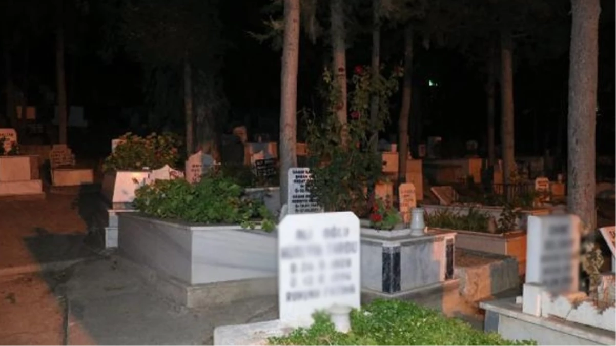 İzmir'de mezarlıkta 1 günlük bebek bulundu