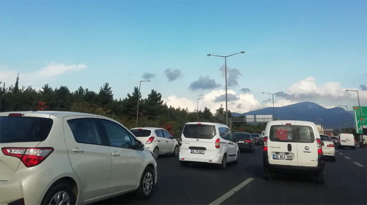 İzmir'den kaçış! Vatandaşlar başka ilçelere gidiyor