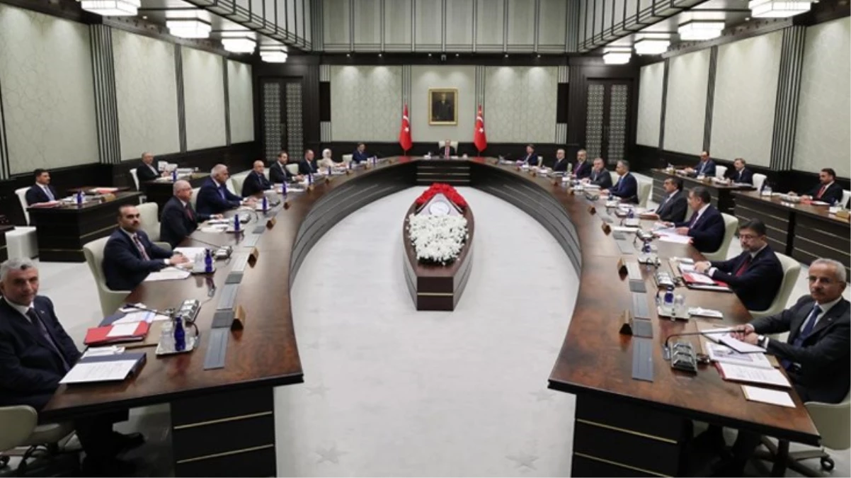 Kabine toplantısı başladı! Ekonomi ve dış politika öncelikli konular arasında