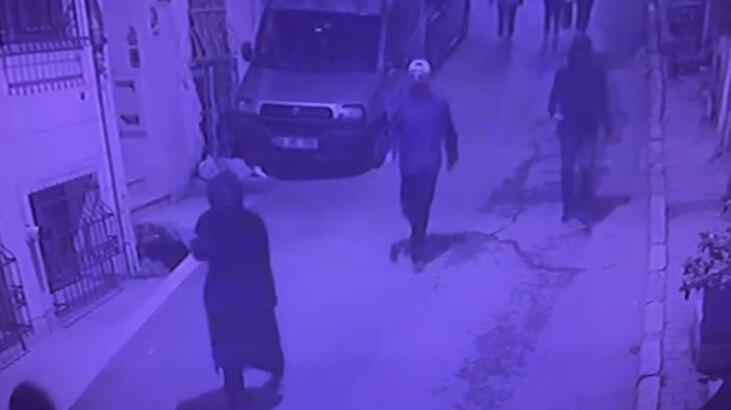 Kadın turiste kapkaç şoku! Şüpheliler kıskıvrak yakaladı
