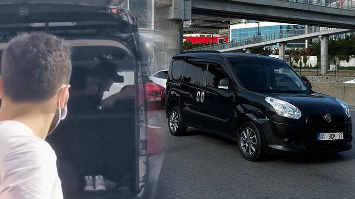 Kafasına silah dayadı, gasbettiği otomobille polisten kaçtı