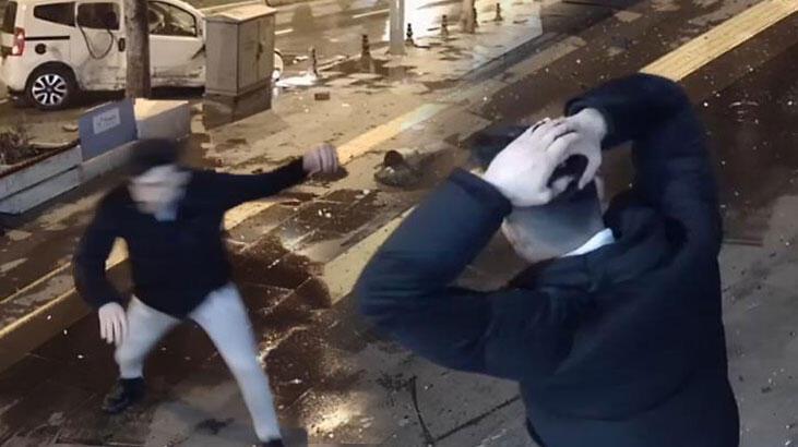 Kaldırımda yürüyen genç saniyelerle ölümden döndü