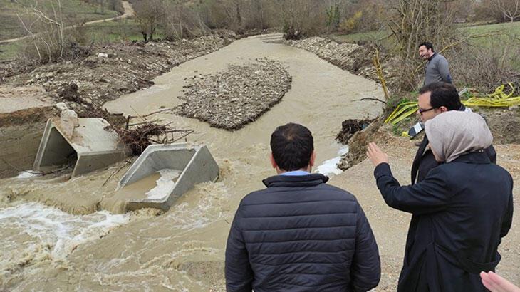 Karabük'te şiddetli sağanak! menfez köprü çöktü, tarım alanlarını su bastı