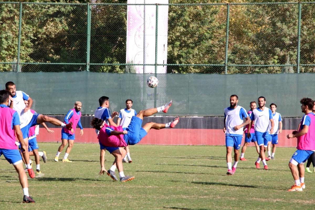 Karaköprü belediyespor 3 puan için İstanbul yolunda